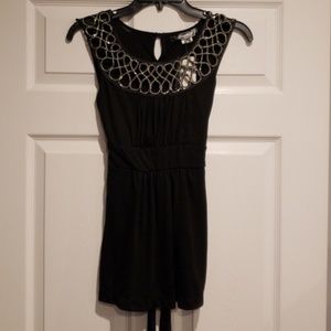 Mandee tie back embellished top. Size small